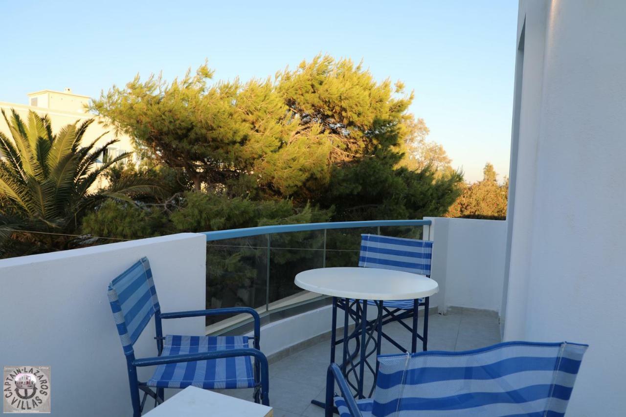 Located By The Sea One Beachfront Private Captain Lazaros Pool Villa With Loft In 750Sqm Spacious Private Plot-Jacuzzi-Sunrelax-Furnished Terace-Gazebo-Private Parking,Sleep 3 Adults And 2 Children, Just Steps From The Black Beach-Seaview Perissa  Esterno foto